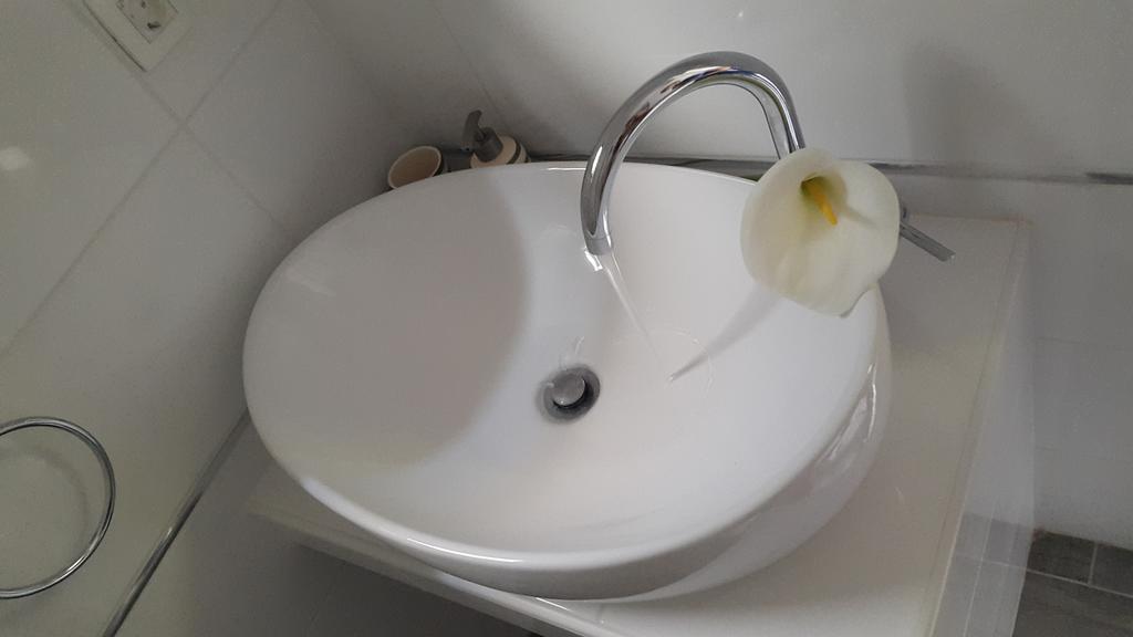 New Lux Apartman Kala ポレッチ エクステリア 写真