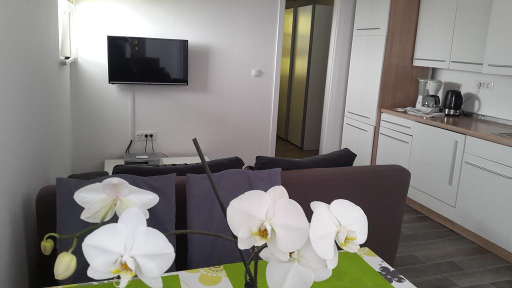 New Lux Apartman Kala ポレッチ エクステリア 写真